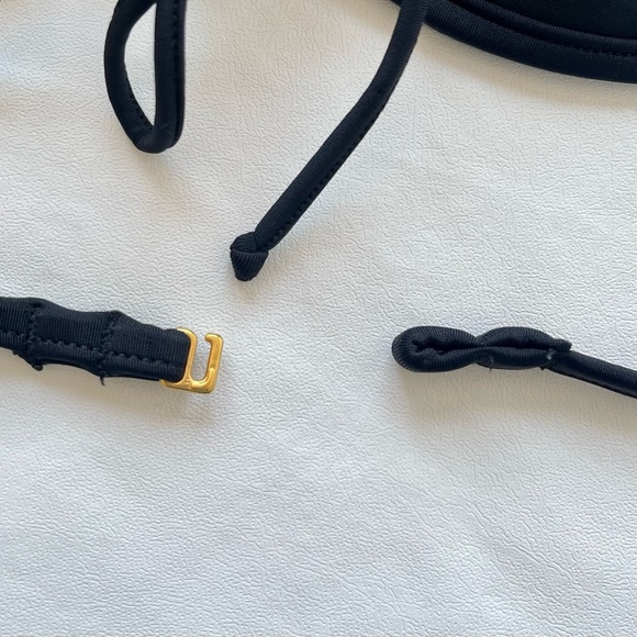 Victoria’s Secret Black String Bikini w/Edgy Lace-Up Details Top (M) Bottom (L) - Picture 5 of 10